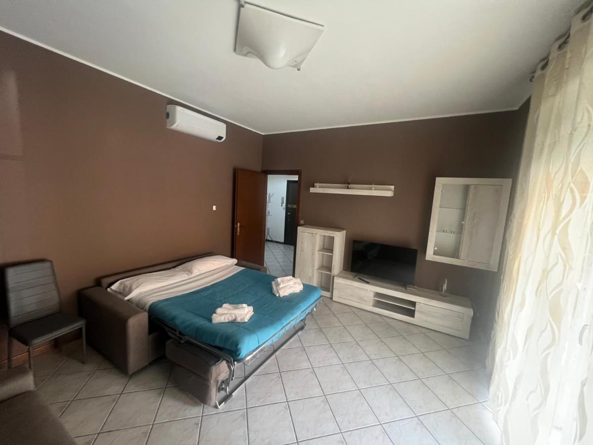 Orio Relax 24H Airport 1 - 3 Minute From Arrival By Bus Apartman Bergamo Kültér fotó