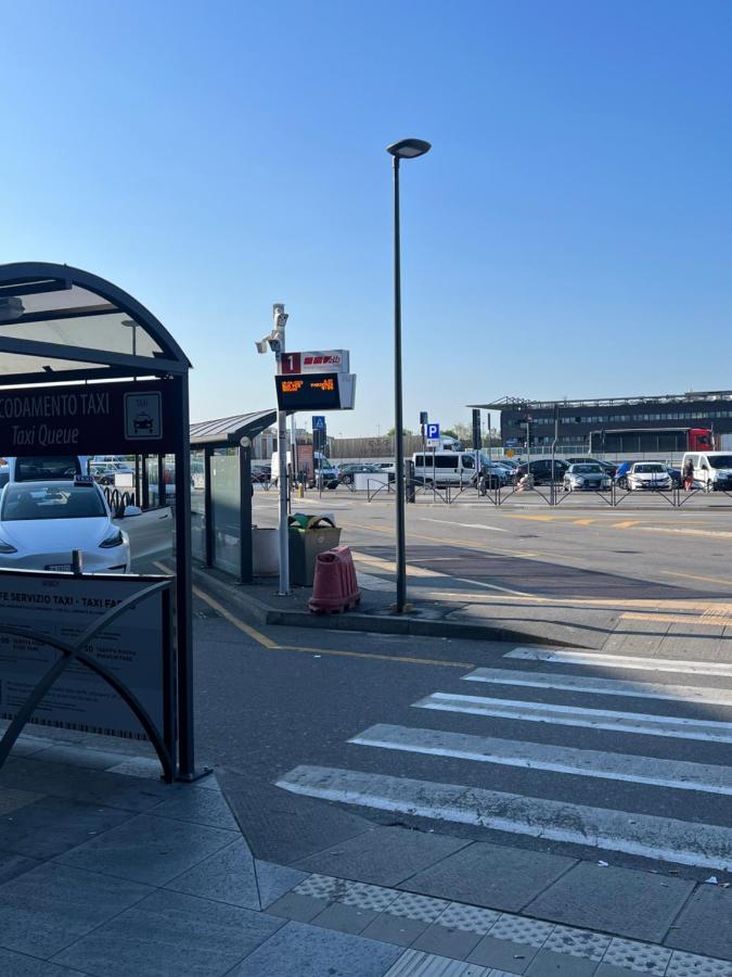 Orio Relax 24H Airport 1 - 3 Minute From Arrival By Bus Apartman Bergamo Kültér fotó